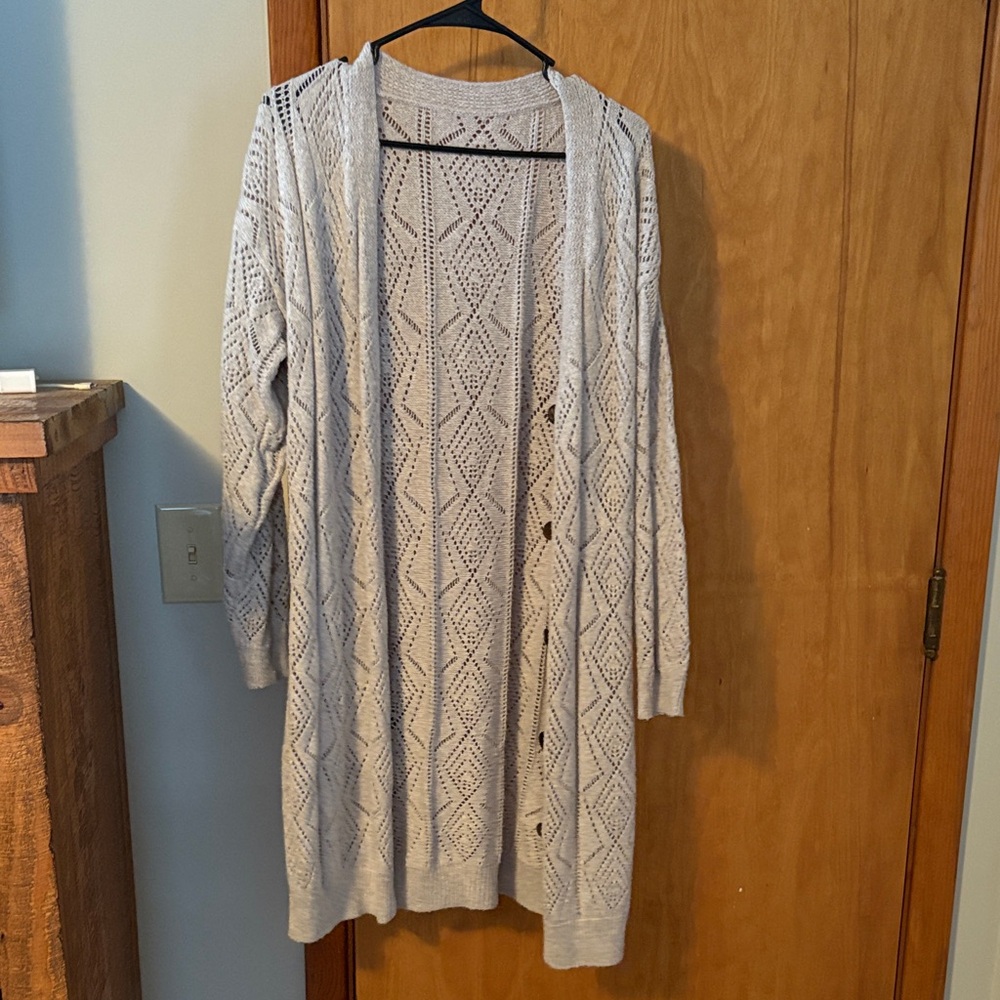 Elegant Cream Cable Knit Cardigan
